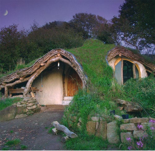 Earth-Sheltered House For $5000 | Incredible Self-Sustaining Homes For Your Homesteading Passion 
