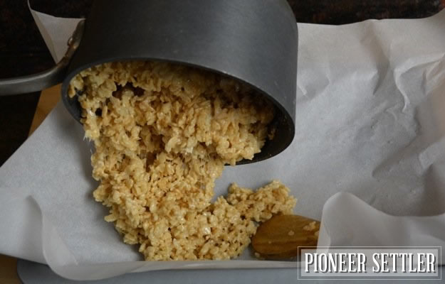 Spread Mixture with Spoon | How to Make Rice Krispie Treats