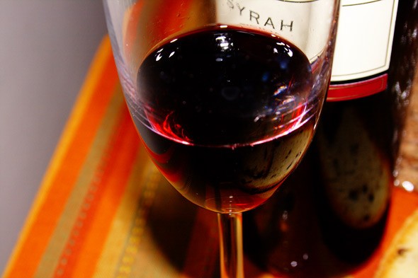 Syrah | The Amazing Pair – Wine and Chocolate Pairings Imaginable