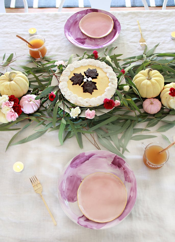 Non-Traditional Thanksgiving Tablescape | Thanksgiving Table Ideas | This Is Everything You Need For A Perfect Thanksgiving Day